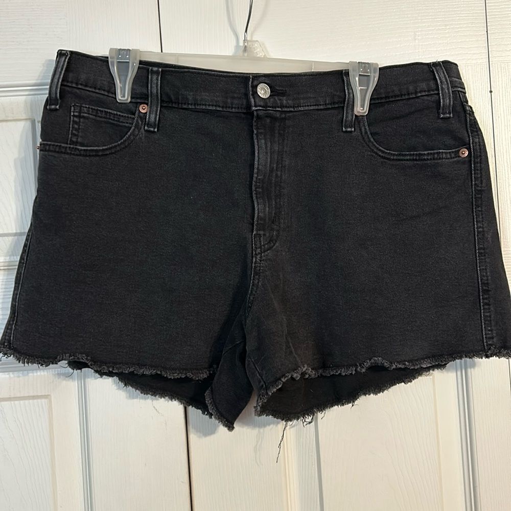 LEVI Size 14 W32 Black Denim Cut-Off Shorts Jeans Stretch High Rise Heritage